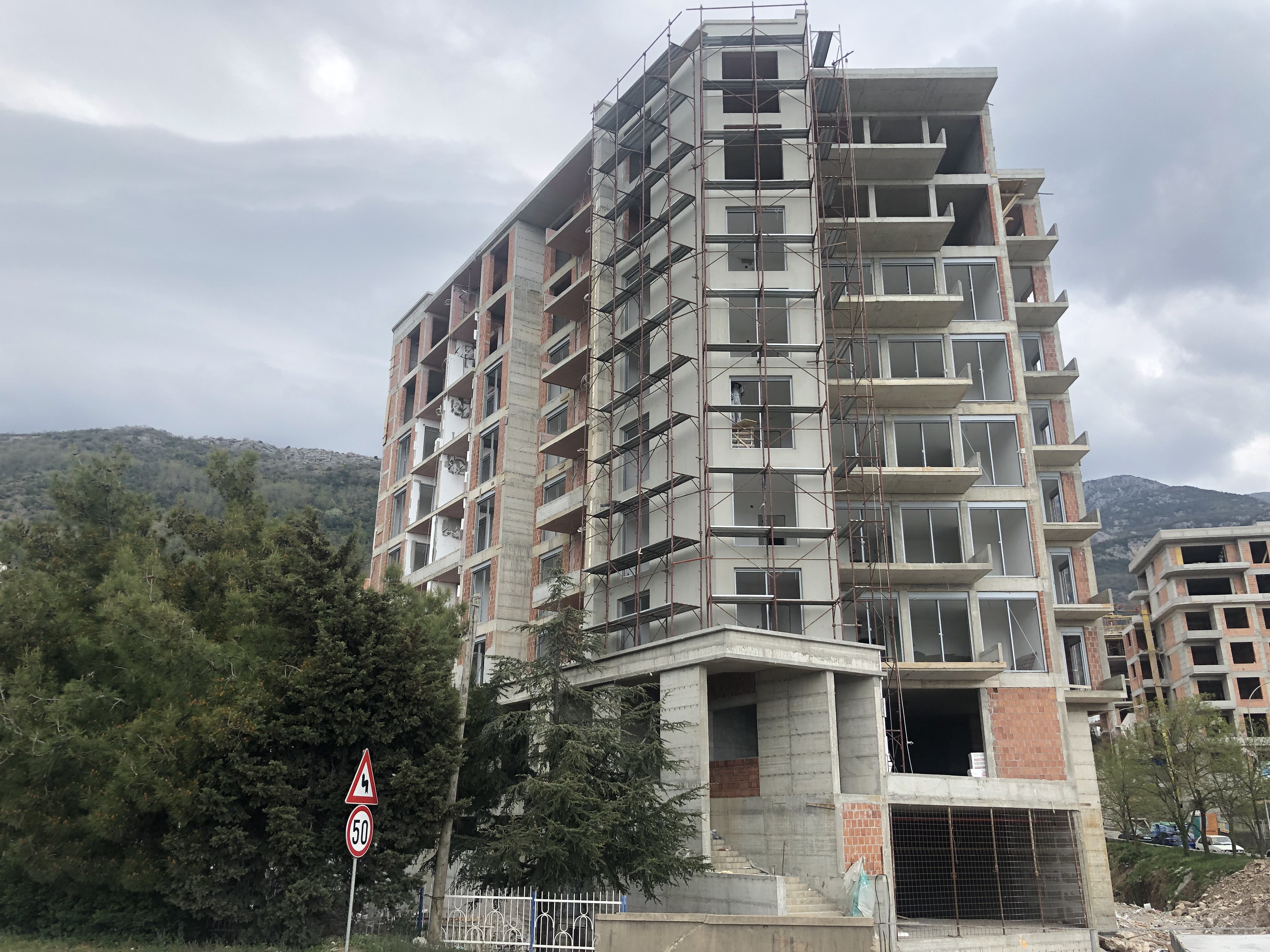 Projekt:<b>
                                                                    Apartmanski objekat - Bečiči
                                                                </b>