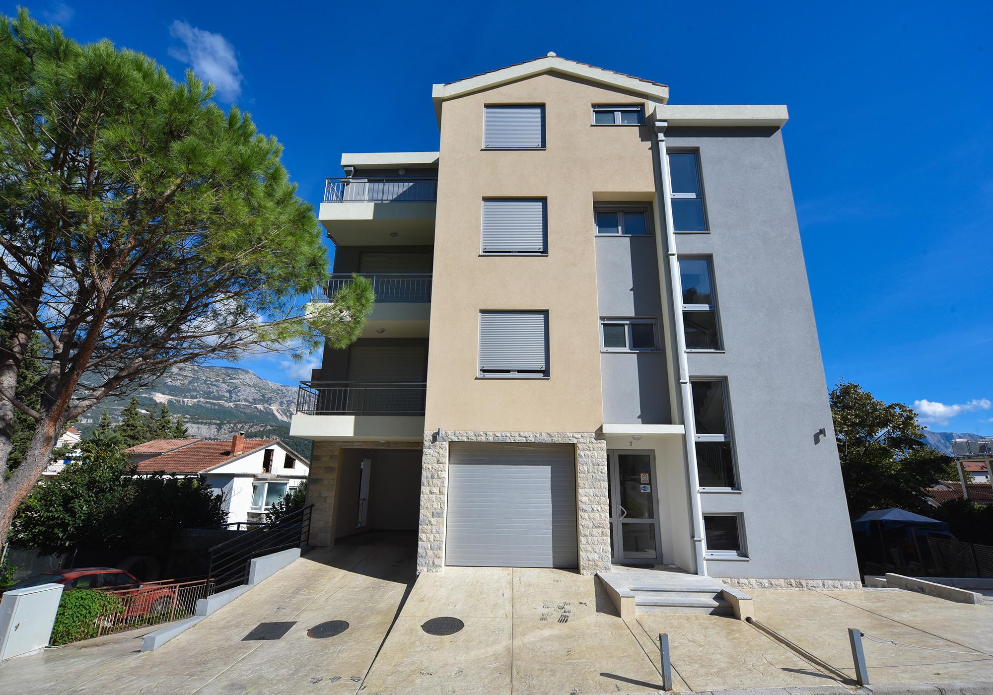 Projekt:<b>
                                                                    Stambeni objekat Babin Do - Budva
                                                                </b>