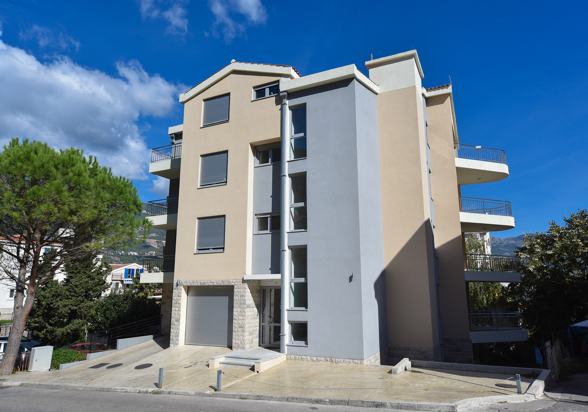 Projekt:<b>
                                                                    Stambeni objekat Babin Do - Budva
                                                                </b>